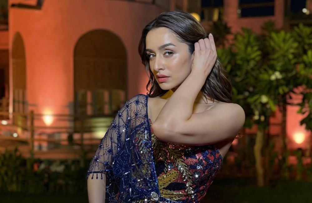 Kulit Cerah Shraddha Kapoor Tetap Terjaga, Air Kelapa Jadi Kuncinya